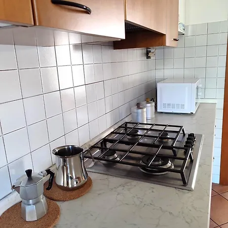 Casangelina - Luminoso Bilocale A Piano Terra Apartamento